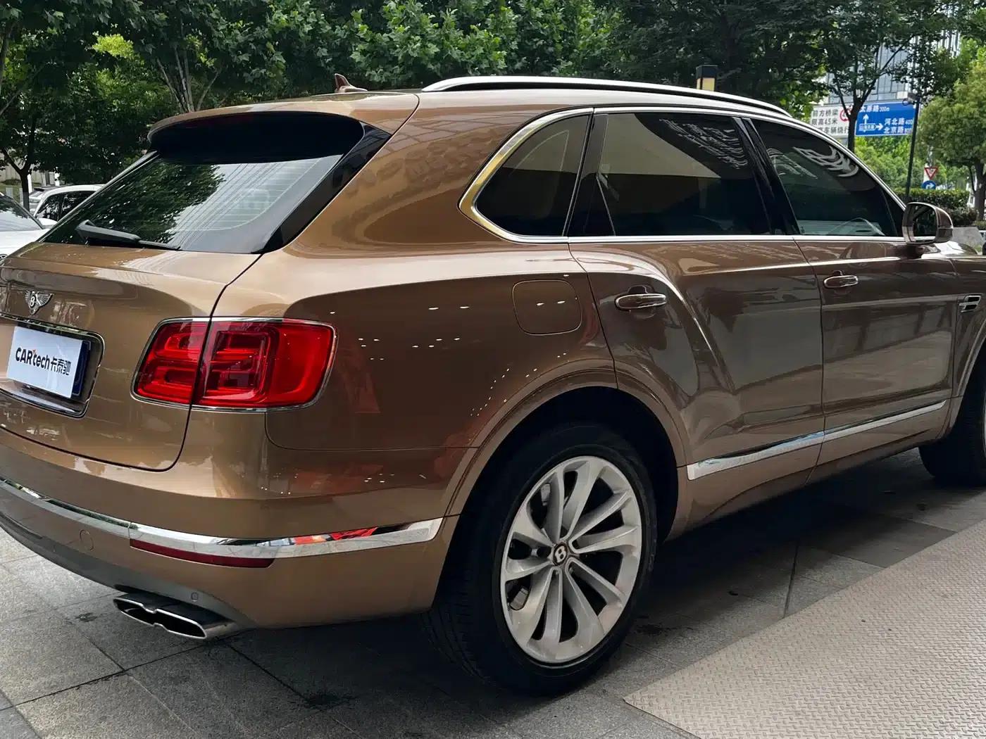 Bentayga 2018 4.0T V8 — миниатюра 4