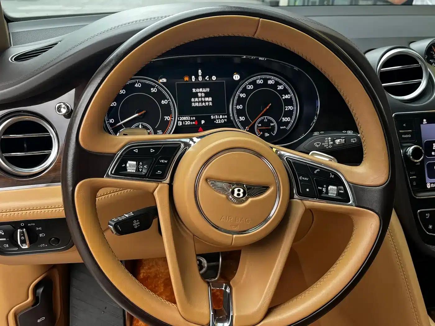 Bentayga 2018 4.0T V8 — миниатюра 9