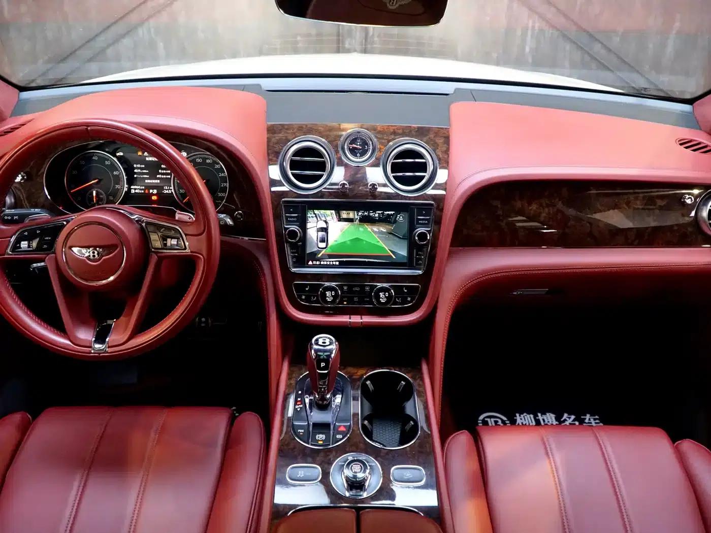 Bentayga 2017 6.0T Standard Edition — миниатюра 2