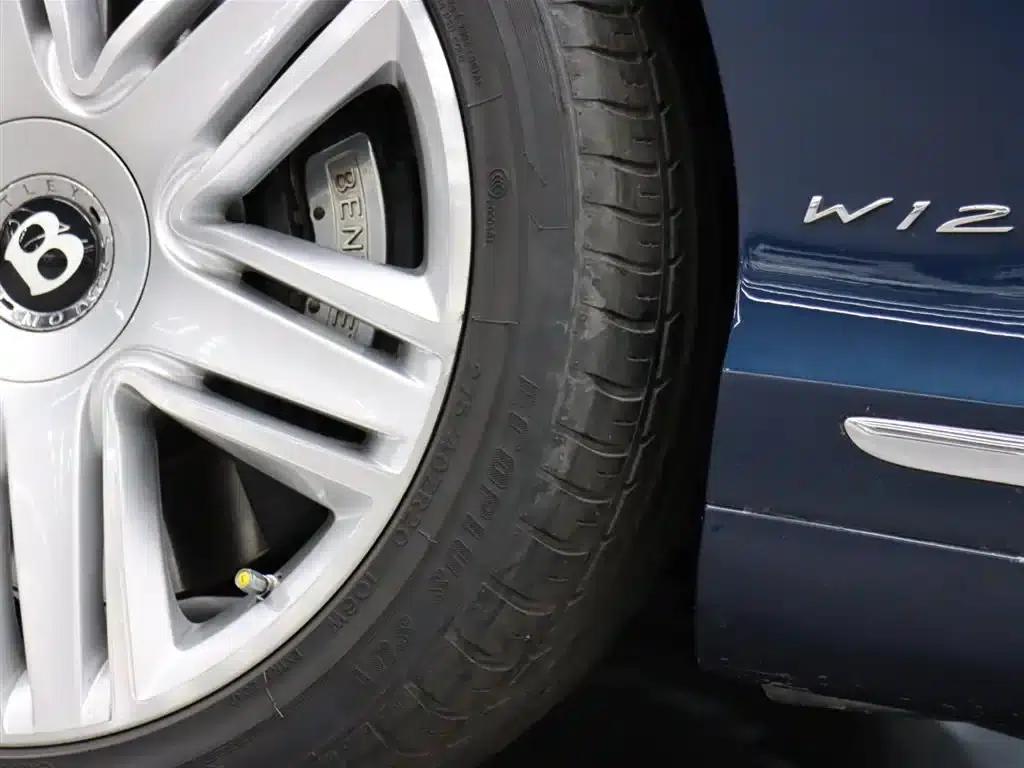 2015 Continental 6.0T GT W12 Standard Edition — миниатюра 25