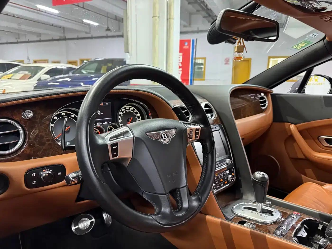 2012 Continental 6.0T GT W12 — миниатюра 11
