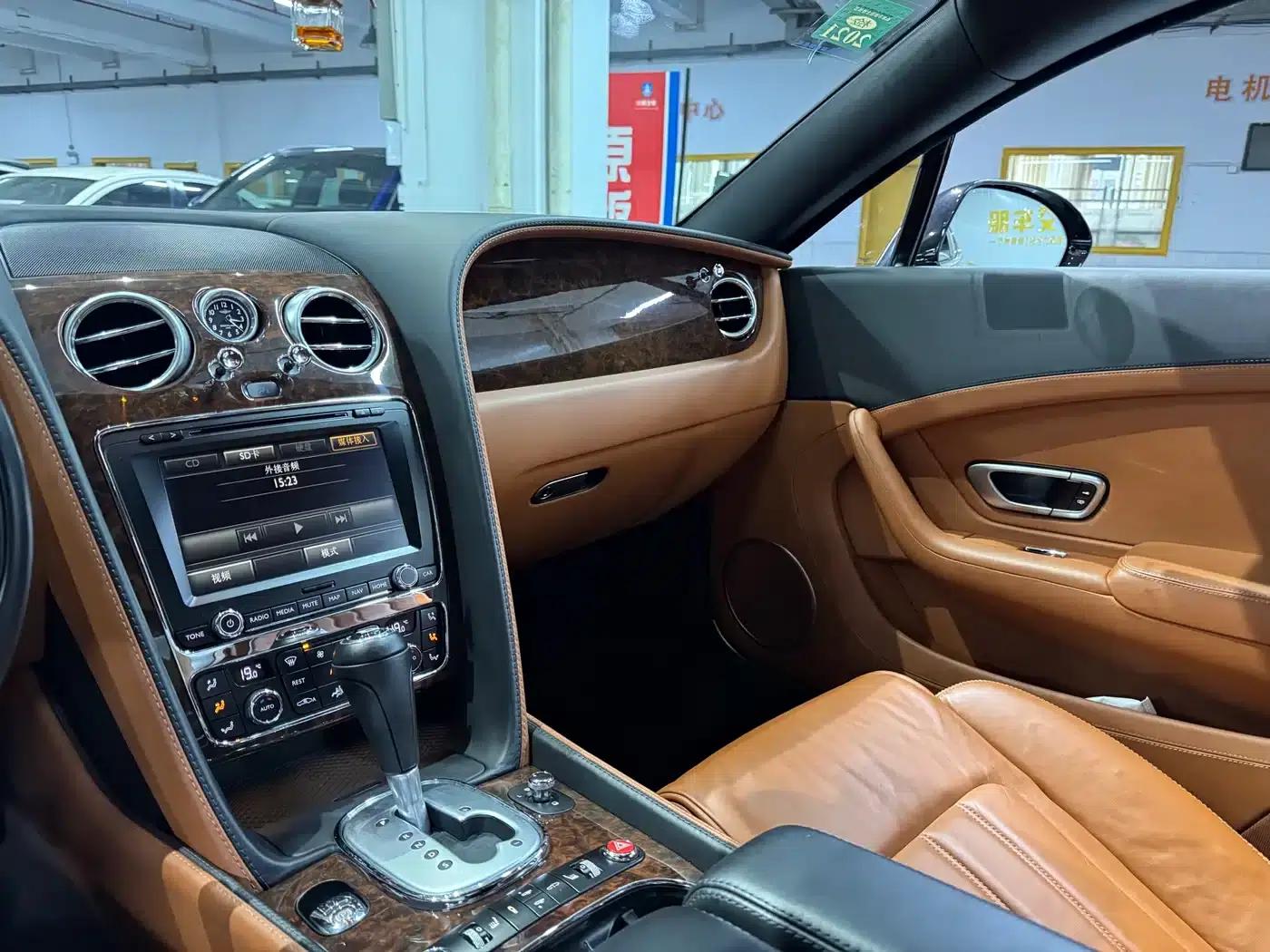 2012 Continental 6.0T GT W12 — миниатюра 13