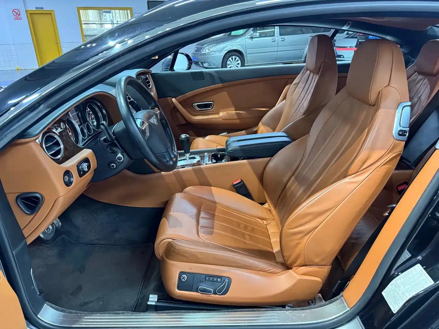 2012 Continental 6.0T GT W12 — миниатюра 10