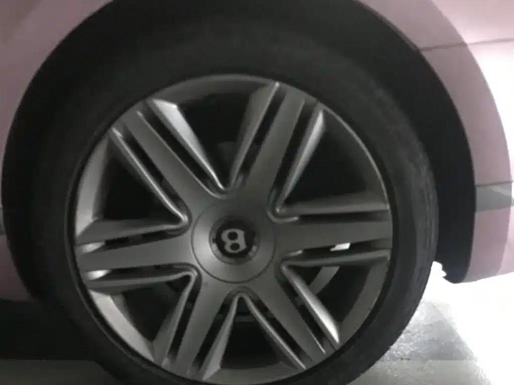 2017 Continental 4.0T GT V8 Standard Edition — миниатюра 5