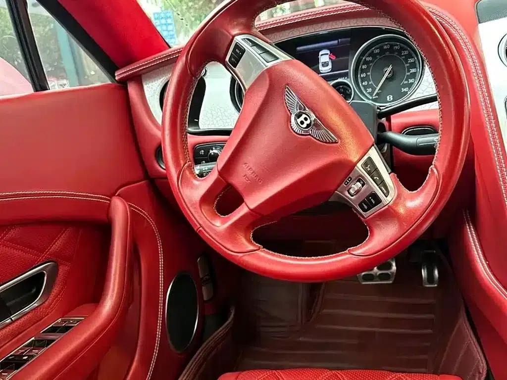 2017 Continental 4.0T GT V8 Standard Edition — миниатюра 7