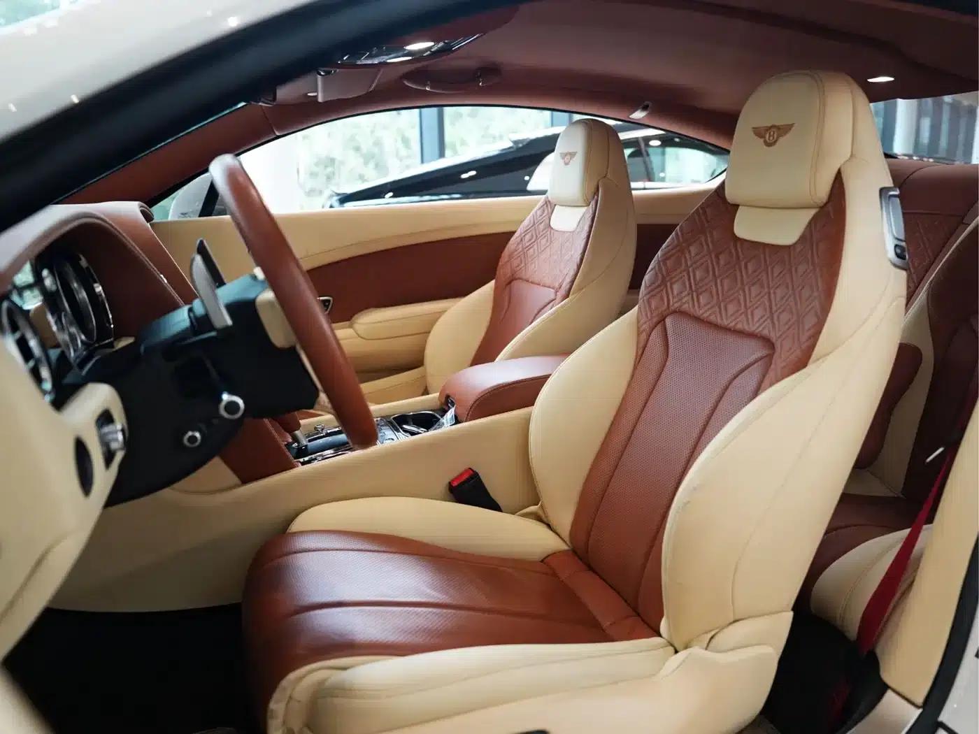 2017 Continental 4.0T GT V8 Standard Edition — миниатюра 16