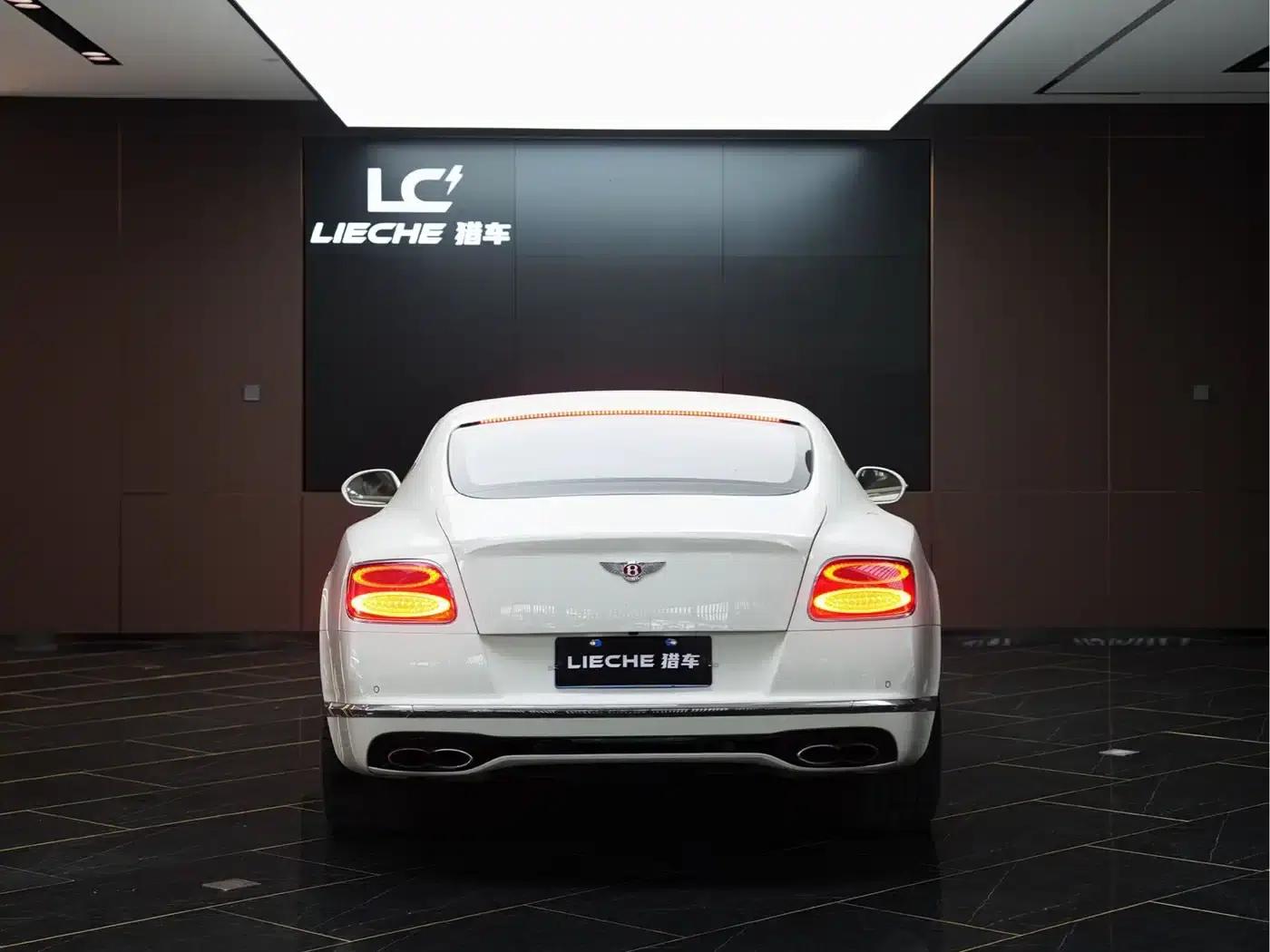2017 Continental 4.0T GT V8 Standard Edition — миниатюра 17