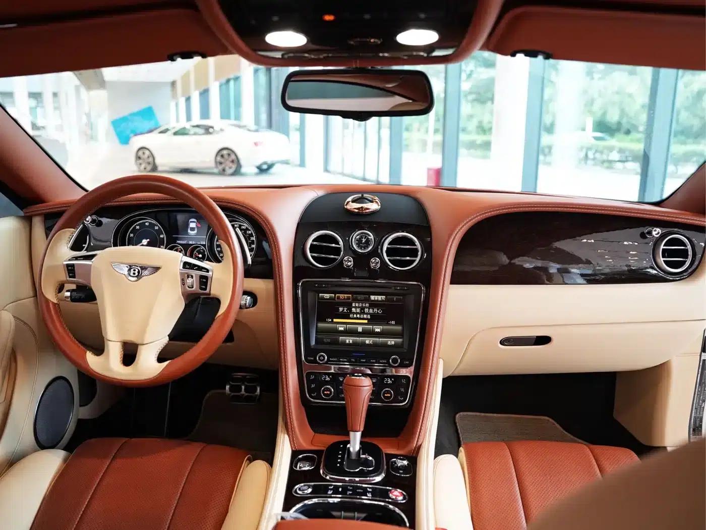 2017 Continental 4.0T GT V8 Standard Edition — миниатюра 6
