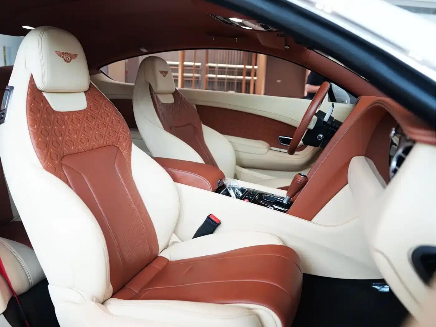 2017 Continental 4.0T GT V8 Standard Edition — миниатюра 8