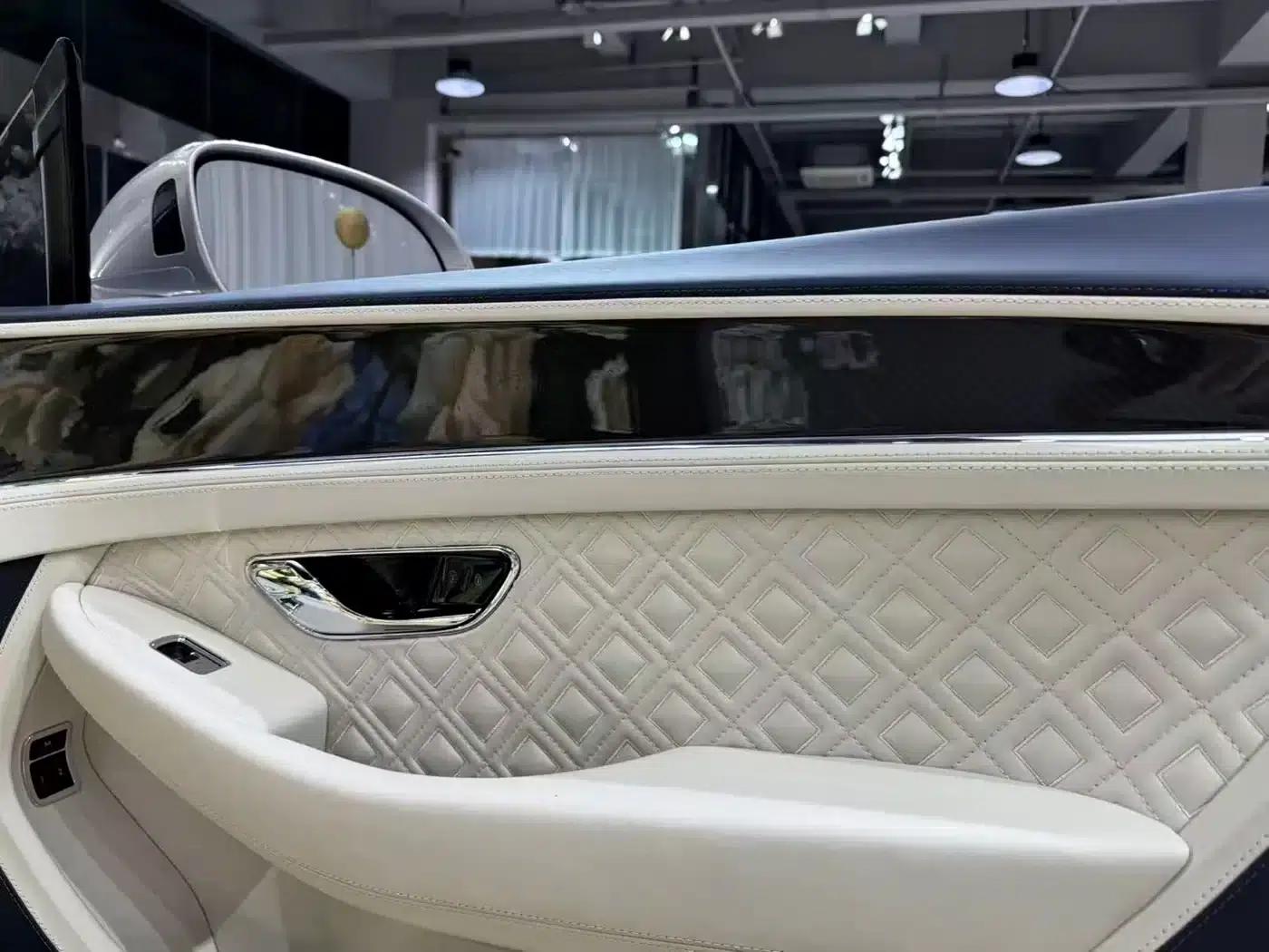 2018 Continental 6.0T GT W12 — миниатюра 11
