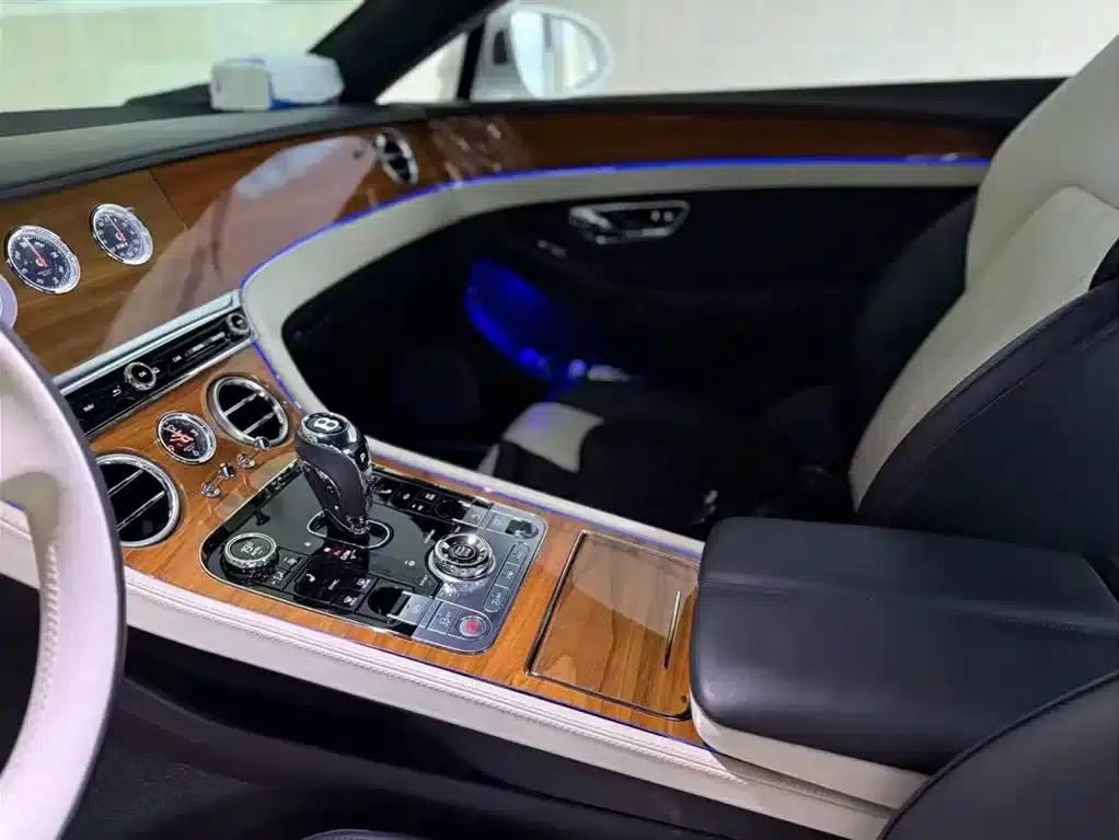 2020 Continental 4.0T GT V8 — миниатюра 8