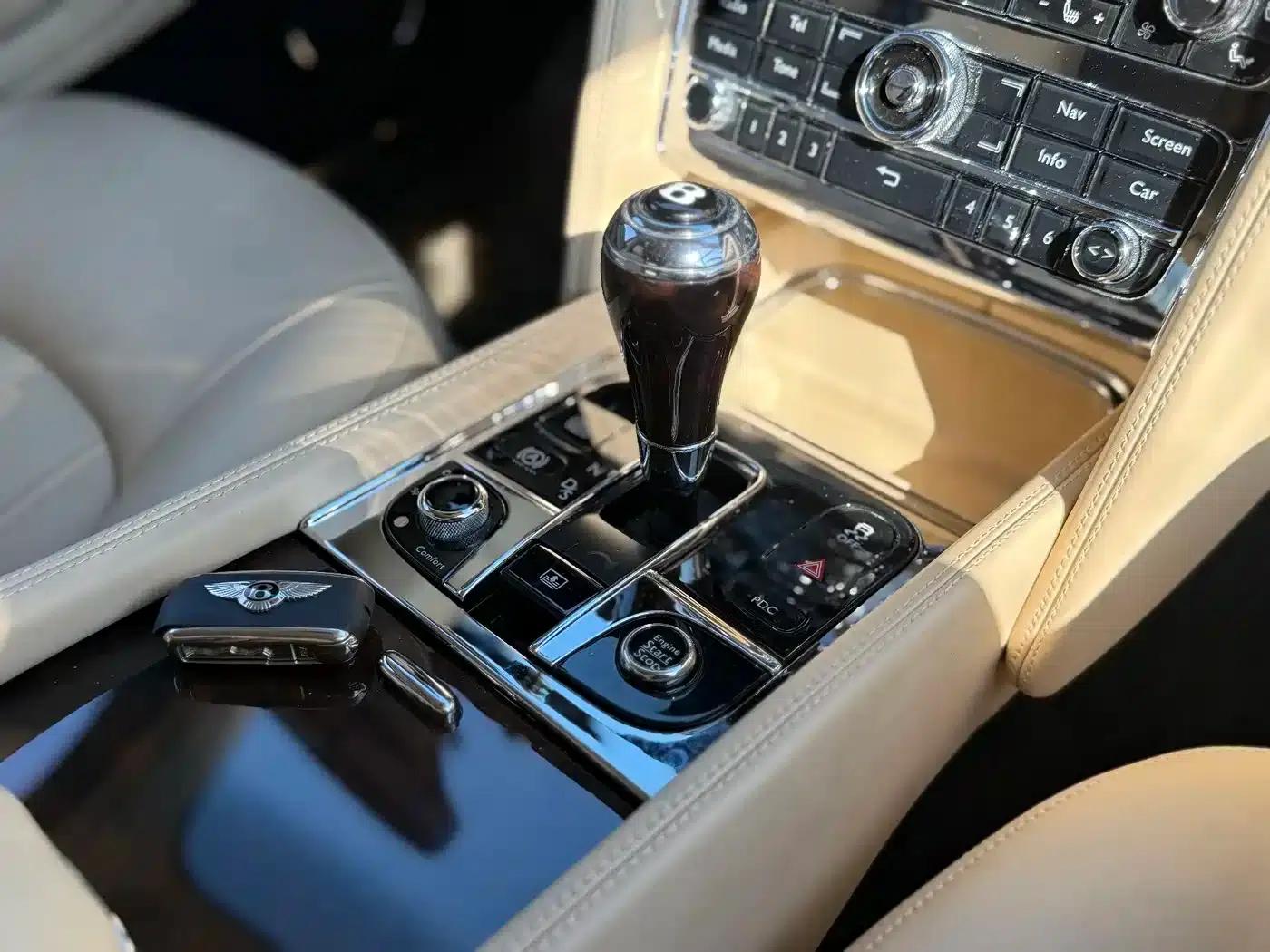 2013 Mulsanne 6.8T Mulliner Special Edition — миниатюра 16