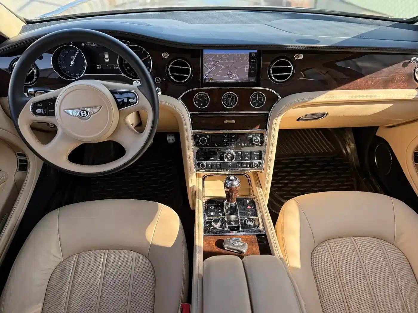 2013 Mulsanne 6.8T Mulliner Special Edition — миниатюра 17