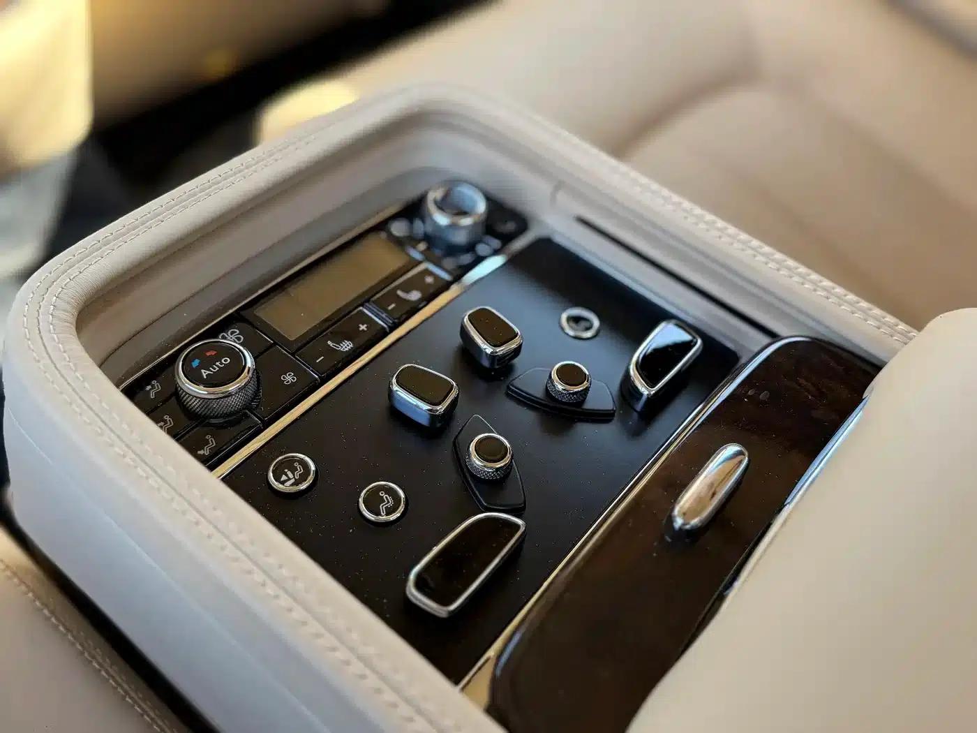 2013 Mulsanne 6.8T Mulliner Special Edition — миниатюра 20
