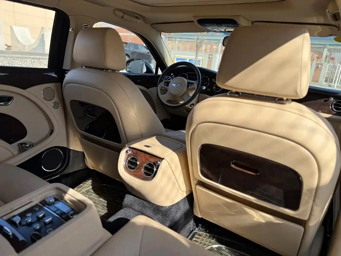 2013 Mulsanne 6.8T Mulliner Special Edition — миниатюра 24