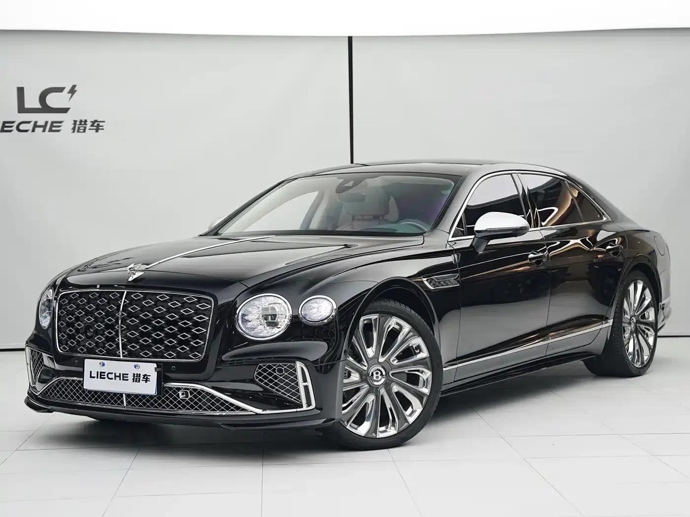 Flying Spur Plug-in Hybrid 2025 4.0T V8 Mulliner — миниатюра 1