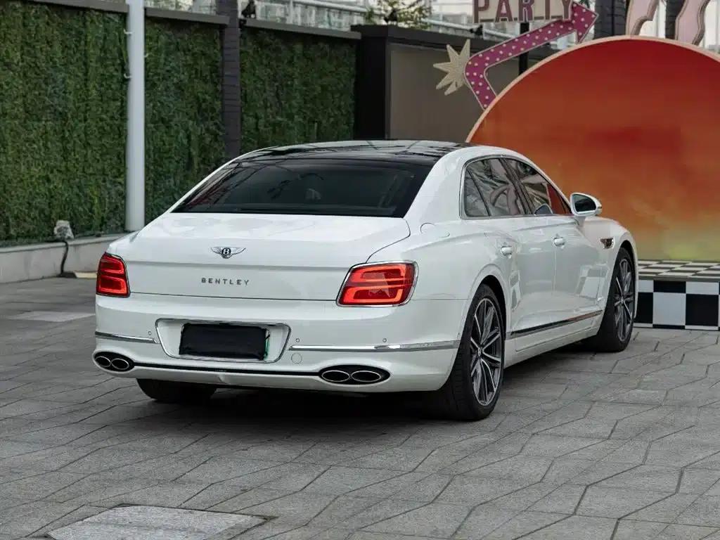 2022 Flying Spur Plug-in Hybrid 2.9T V6 — миниатюра 4