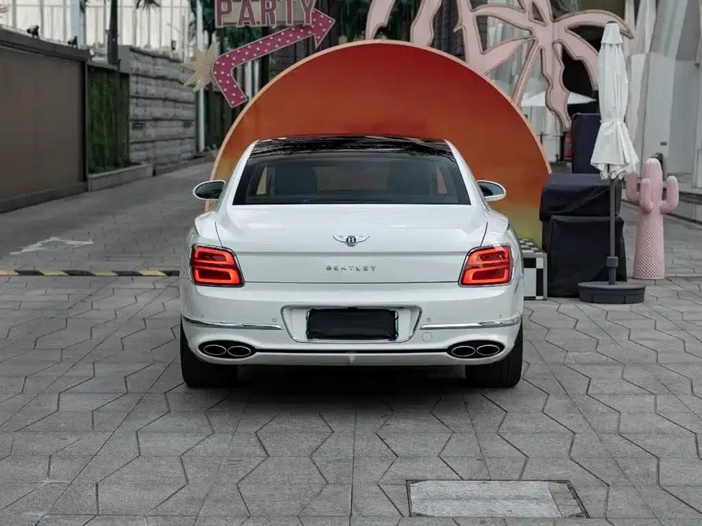 2022 Flying Spur Plug-in Hybrid 2.9T V6 — миниатюра 5
