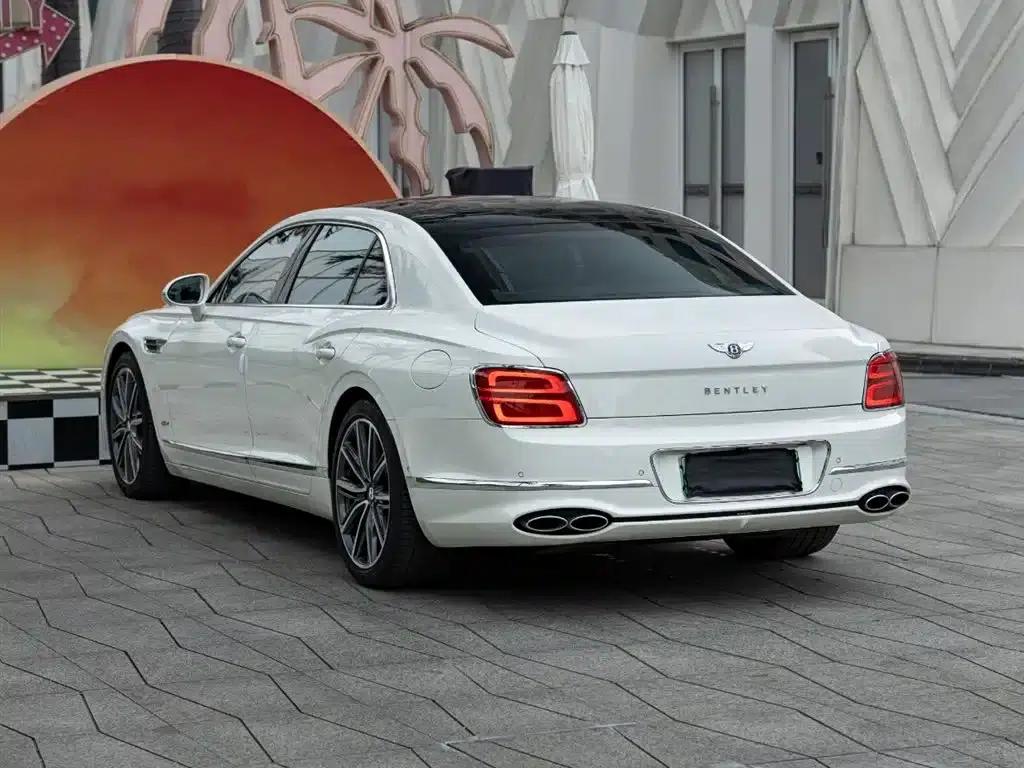 2022 Flying Spur Plug-in Hybrid 2.9T V6 — миниатюра 6