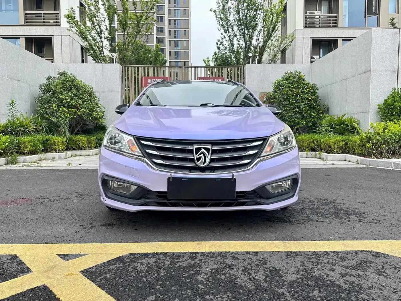 Baojun 310 2016 1.2L Manual Deluxe Edition — миниатюра 2