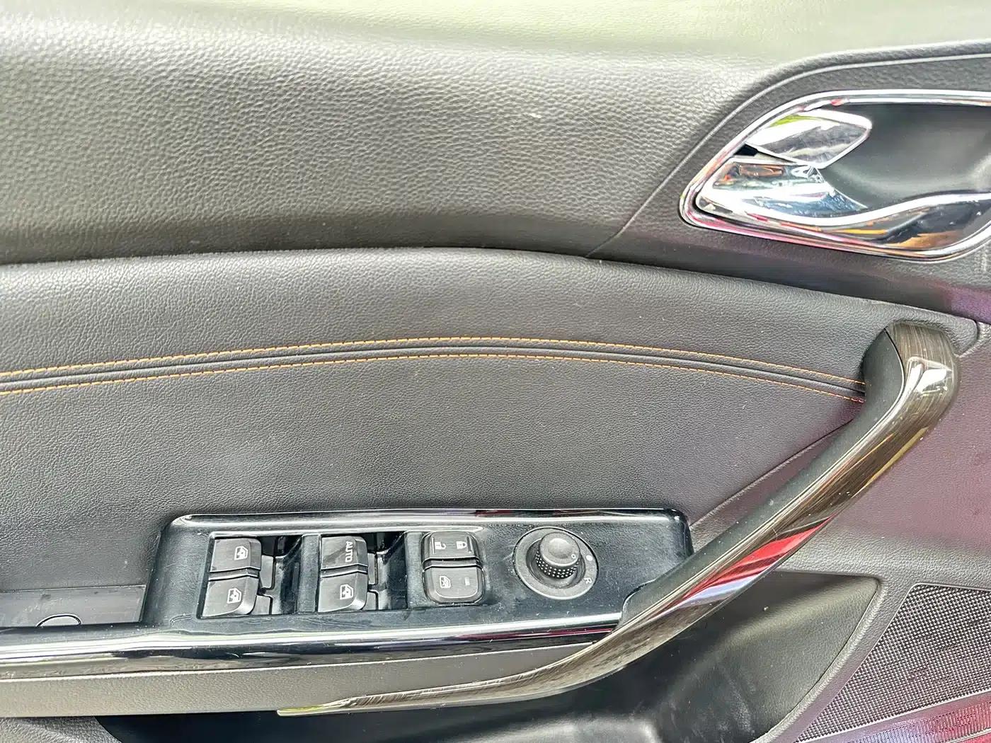 Baojun 310 2016 1.2L Manual Deluxe Edition — миниатюра 17