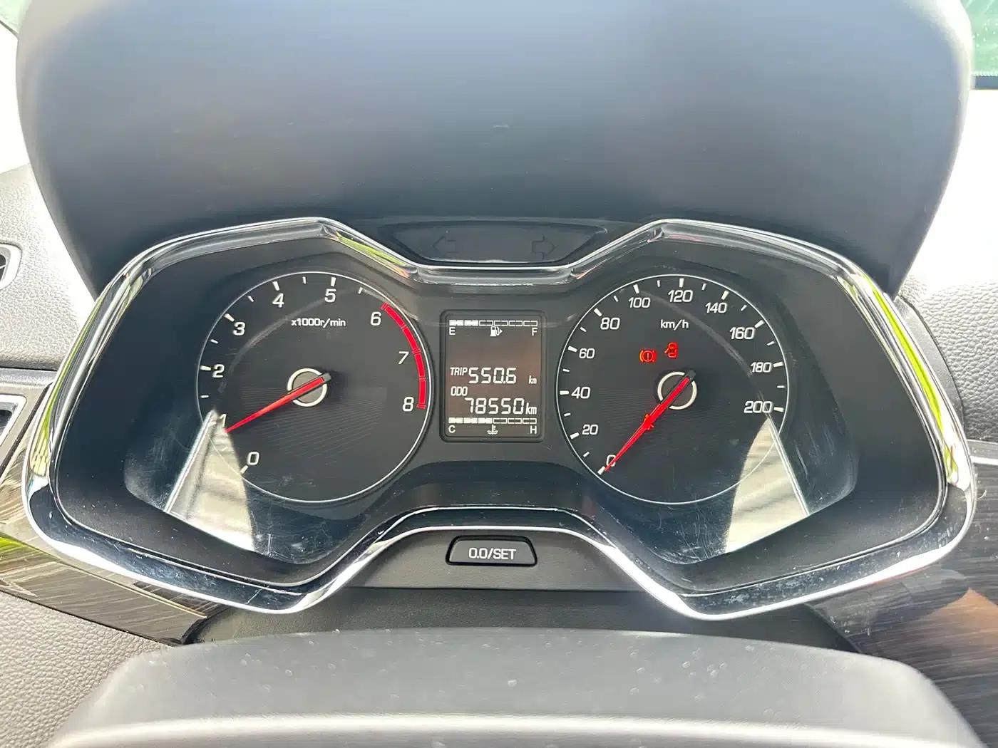 Baojun 310 2016 1.2L Manual Deluxe Edition — миниатюра 21