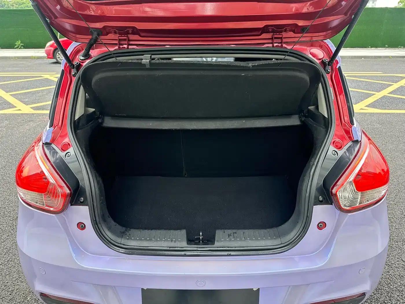 Baojun 310 2016 1.2L Manual Deluxe Edition — миниатюра 9