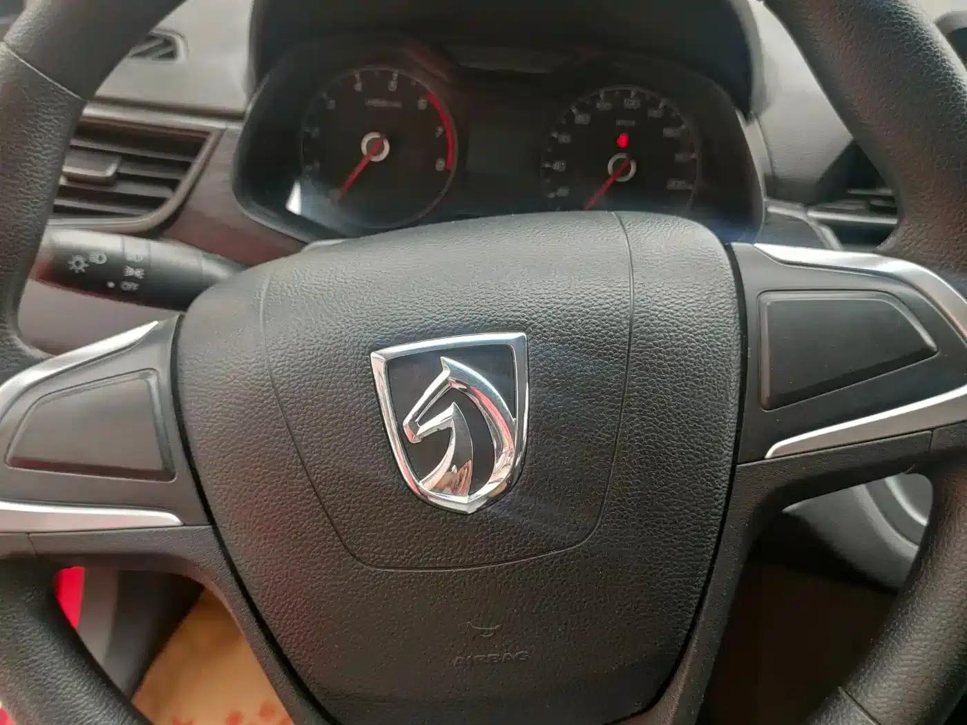 Baojun 310 2016 1.2L Manual Comfort Model — миниатюра 16