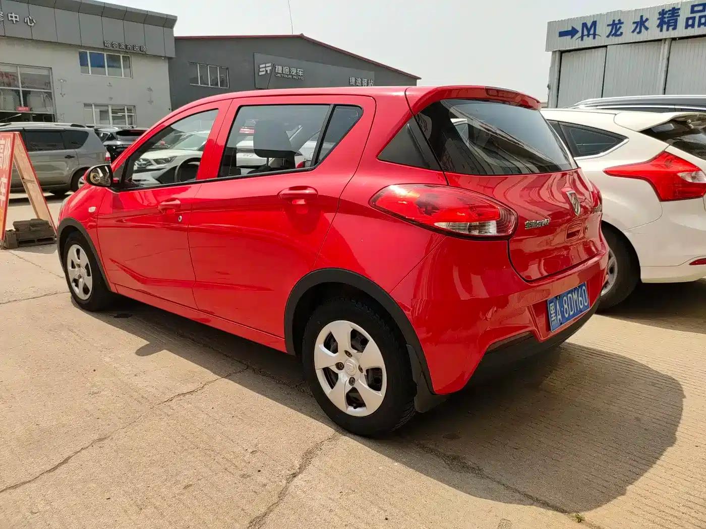 Baojun 310 2016 1.2L Manual Comfort Model — миниатюра 5