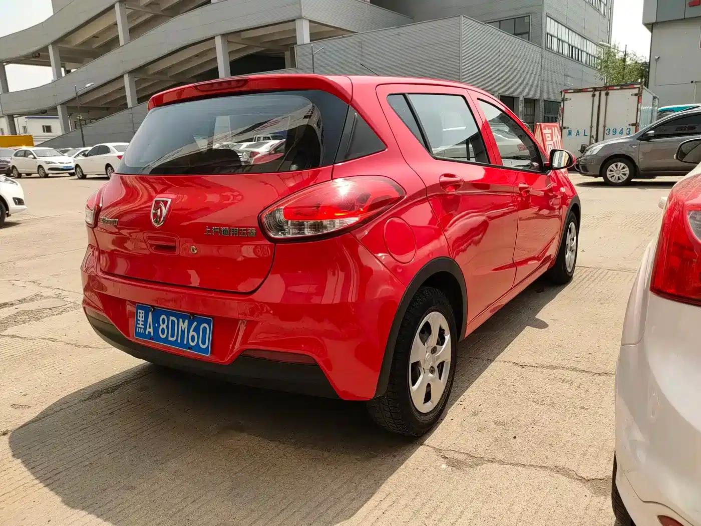 Baojun 310 2016 1.2L Manual Comfort Model — миниатюра 6