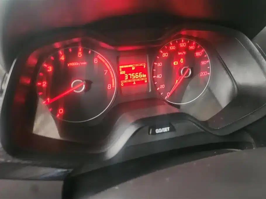 Baojun 310 2016 1.2L Manual Comfort Model — миниатюра 14