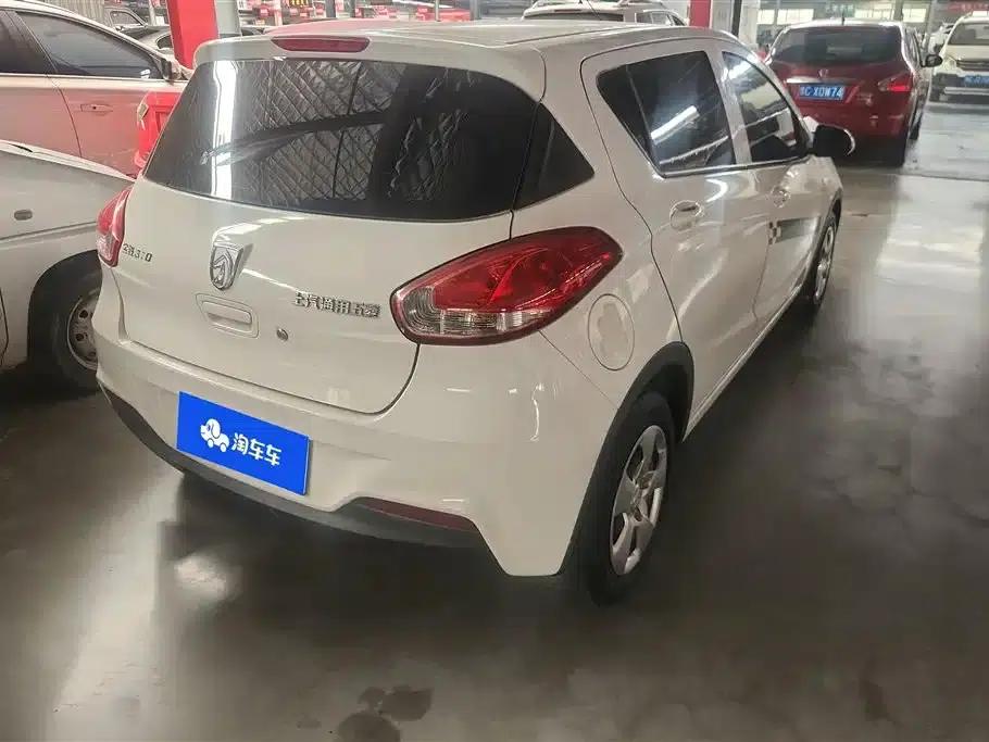Baojun 310 2016 1.2L Manual Comfort Model — миниатюра 3