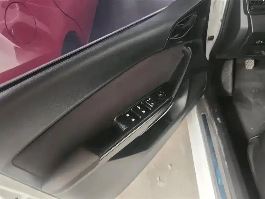 Baojun 310 2016 1.2L Manual Comfort Model — миниатюра 7