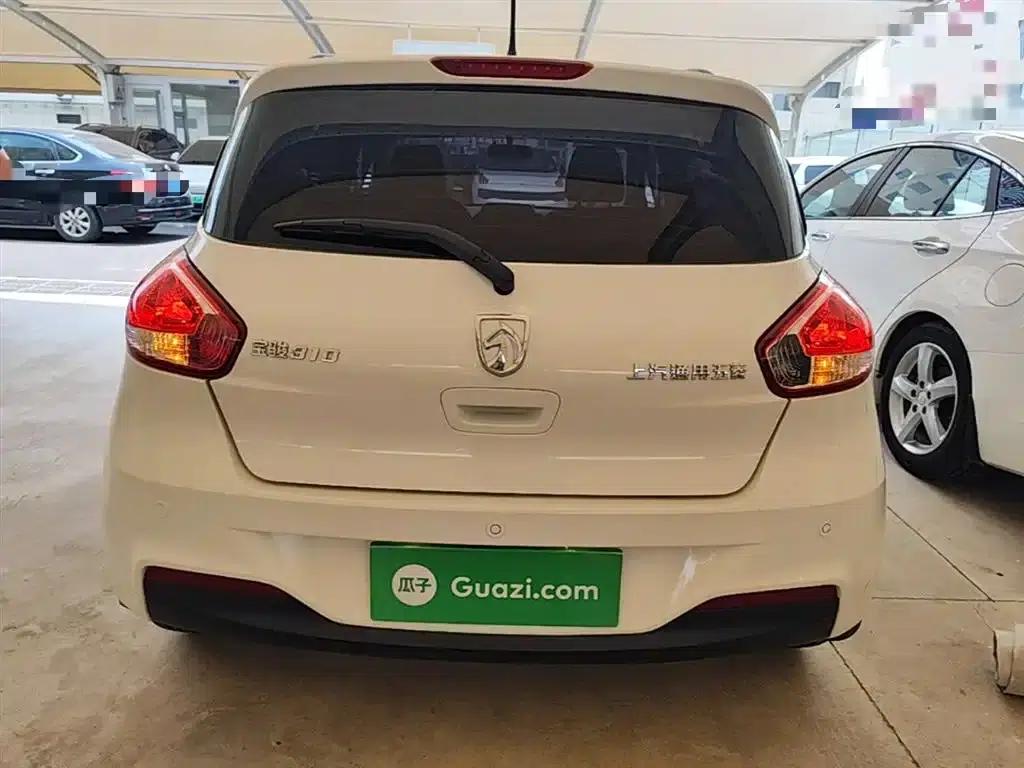 Baojun 310 2016 1.2L Manual Deluxe Edition — миниатюра 6