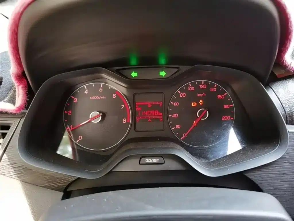 Baojun 310 2016 1.2L Manual Value Edition — миниатюра 12