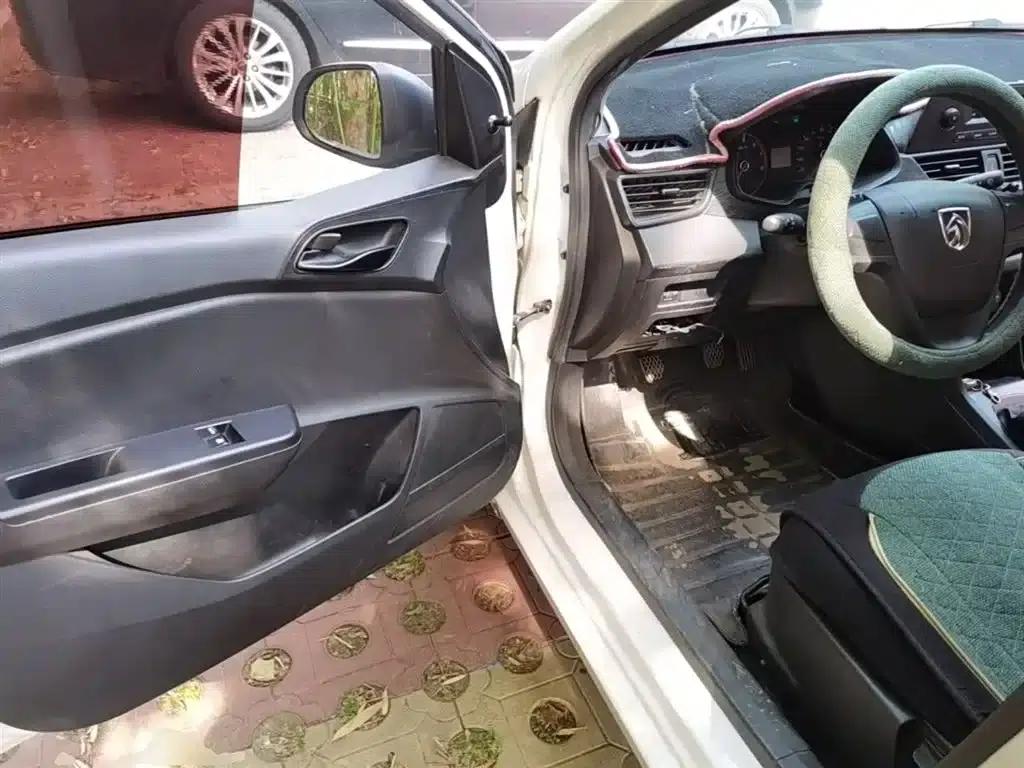 Baojun 310 2016 1.2L Manual Value Edition — миниатюра 16
