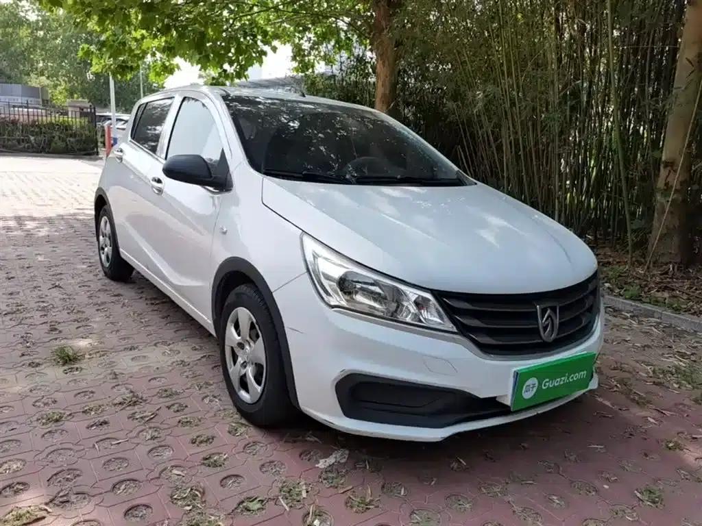 Baojun 310 2016 1.2L Manual Value Edition — миниатюра 4