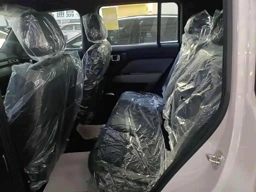 Baojun Yueye Plus 2026 Model 301km Flagship Edition — миниатюра 17