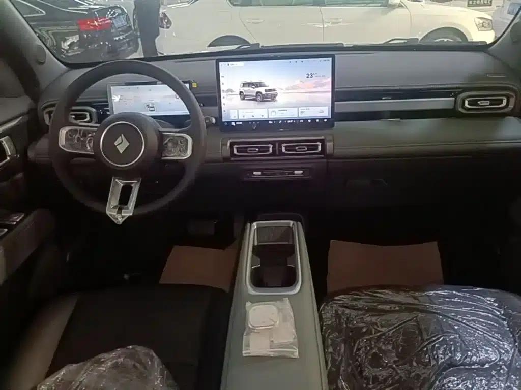 Baojun Yueye Plus 2026 Model 301km Flagship Edition — миниатюра 10