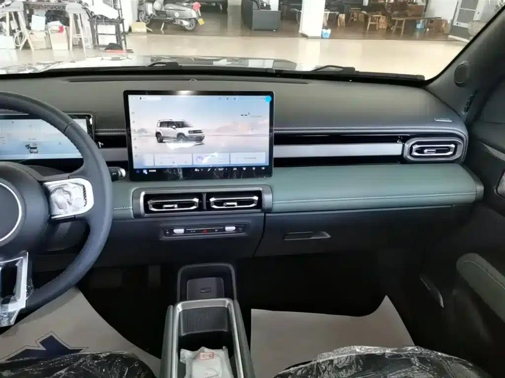 Baojun Yueye Plus 2026 Model 301km Flagship Edition — миниатюра 13