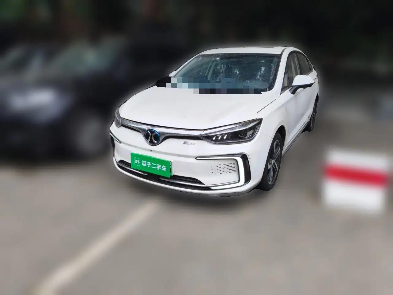 BAIC Beijing EU5 2018 R500 Smart Wind Edition — миниатюра 1
