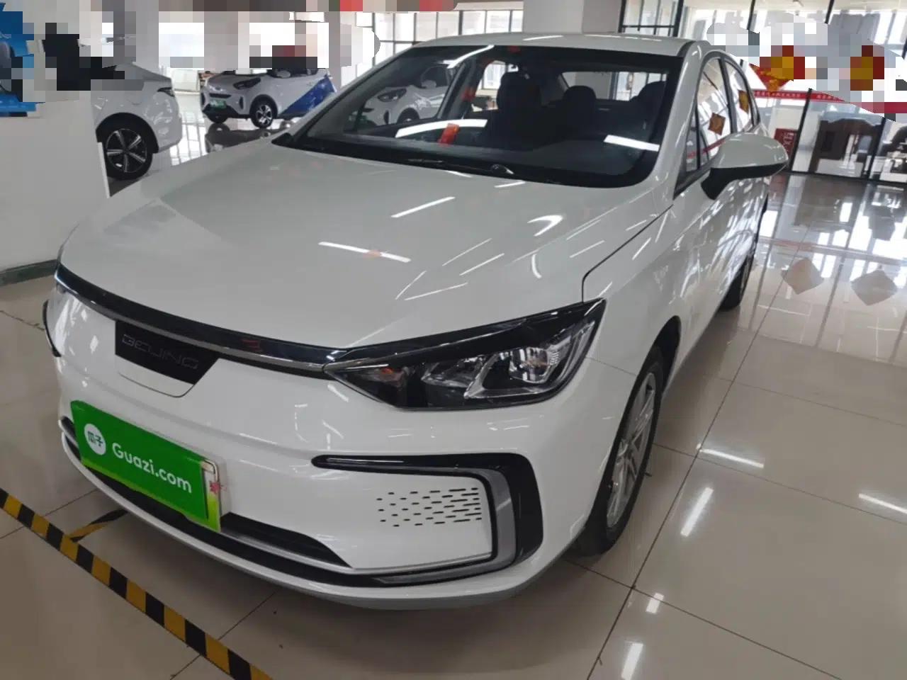 BAIC Beijing EU5 2022 Ride-Hailing Edition — миниатюра 1