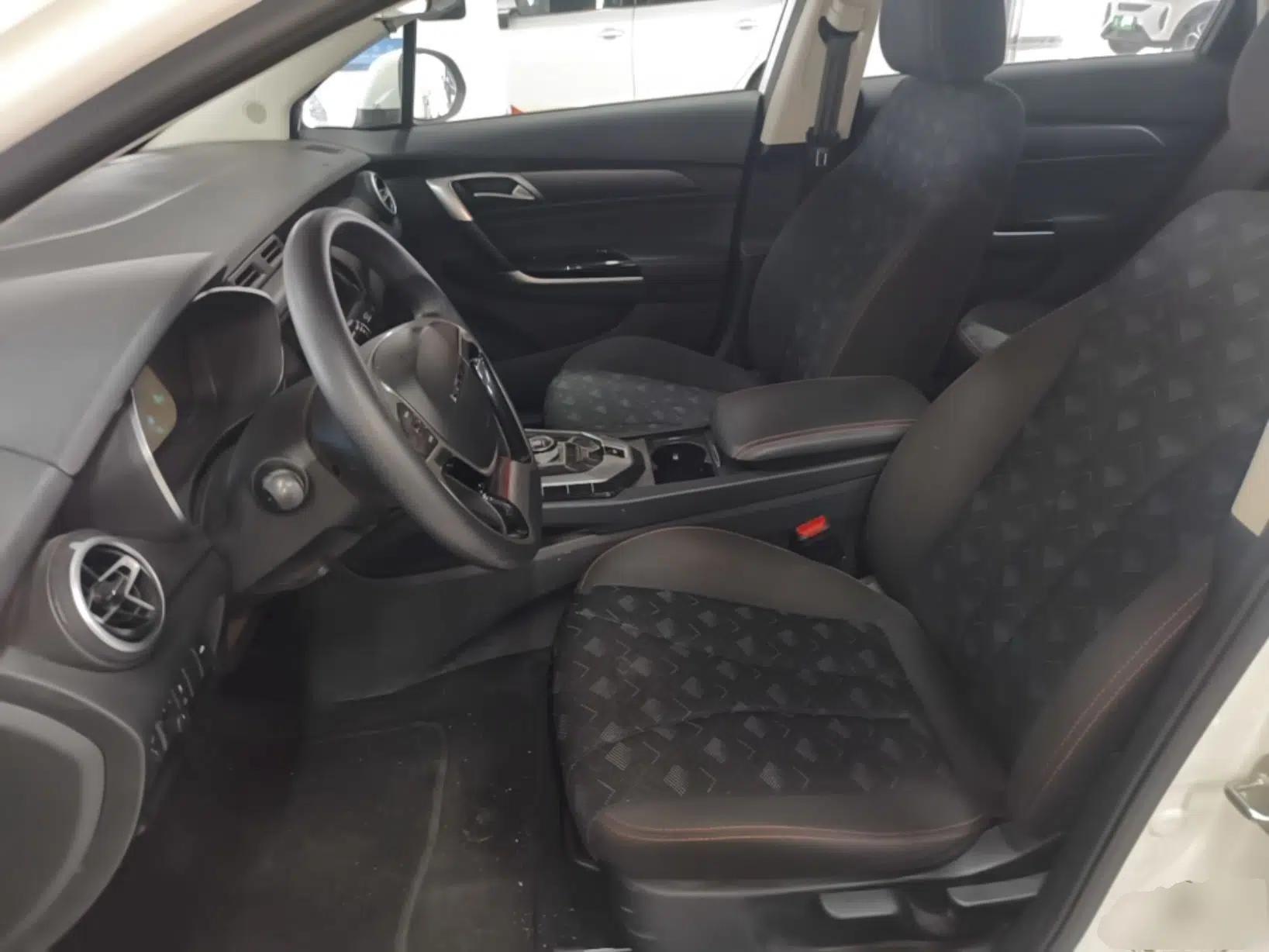 BAIC Beijing EU5 2022 Ride-Hailing Edition — миниатюра 18
