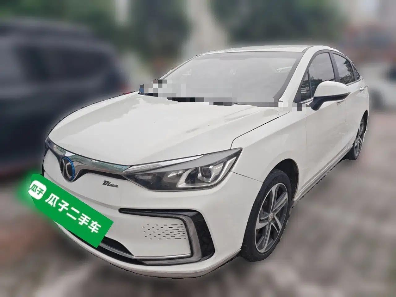 BAIC Beijing EU5 2018 R500 Smart Wind Edition — миниатюра 1