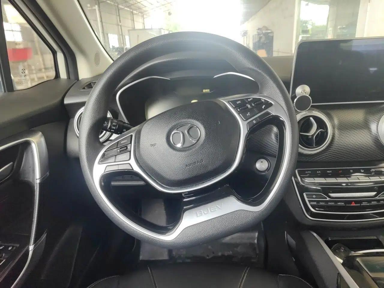 BAIC Beijing EU5 2018 R500 Smart Wind Edition — миниатюра 11