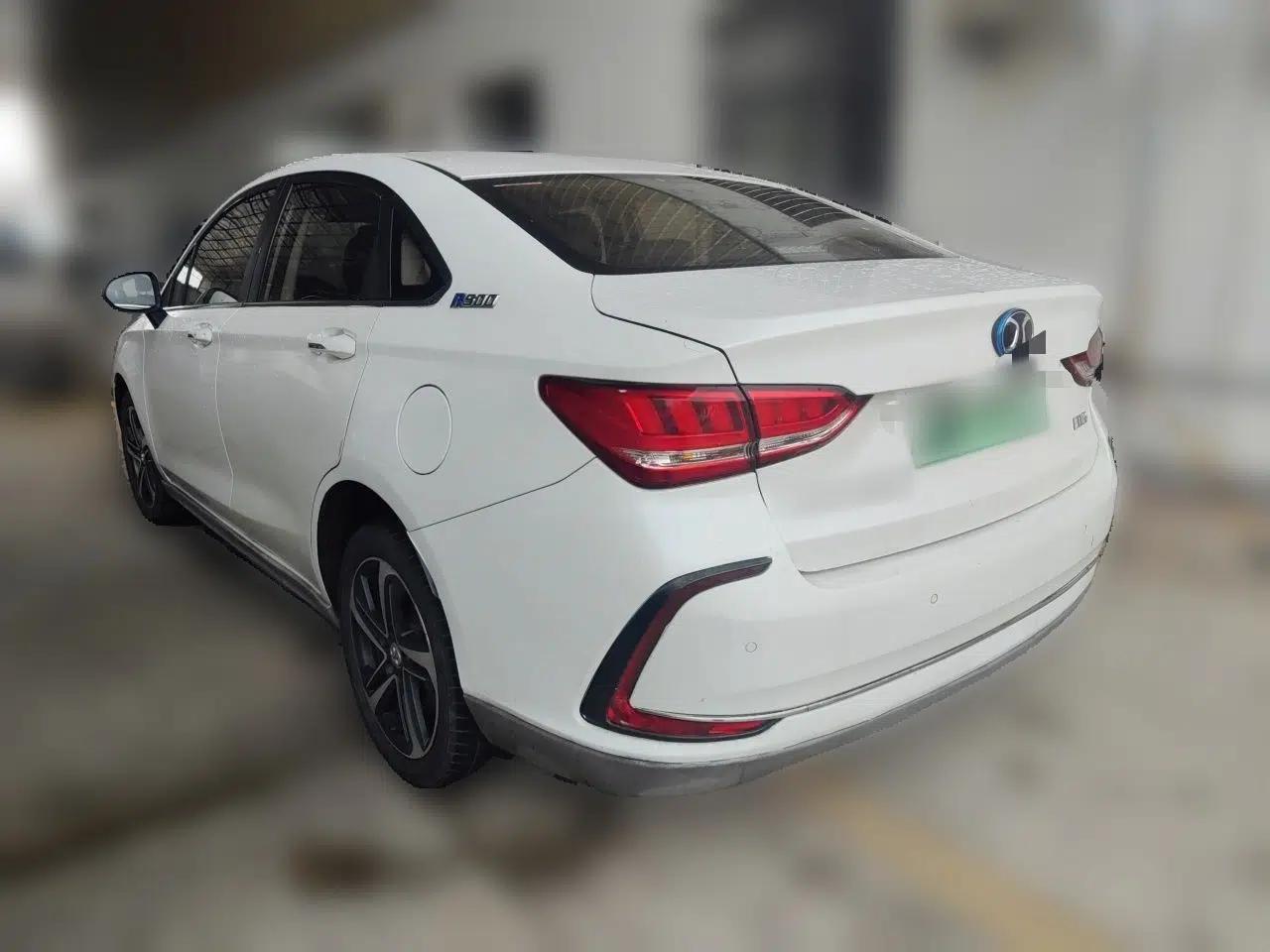 BAIC Beijing EU5 2018 R500 Smart Wind Edition — миниатюра 4