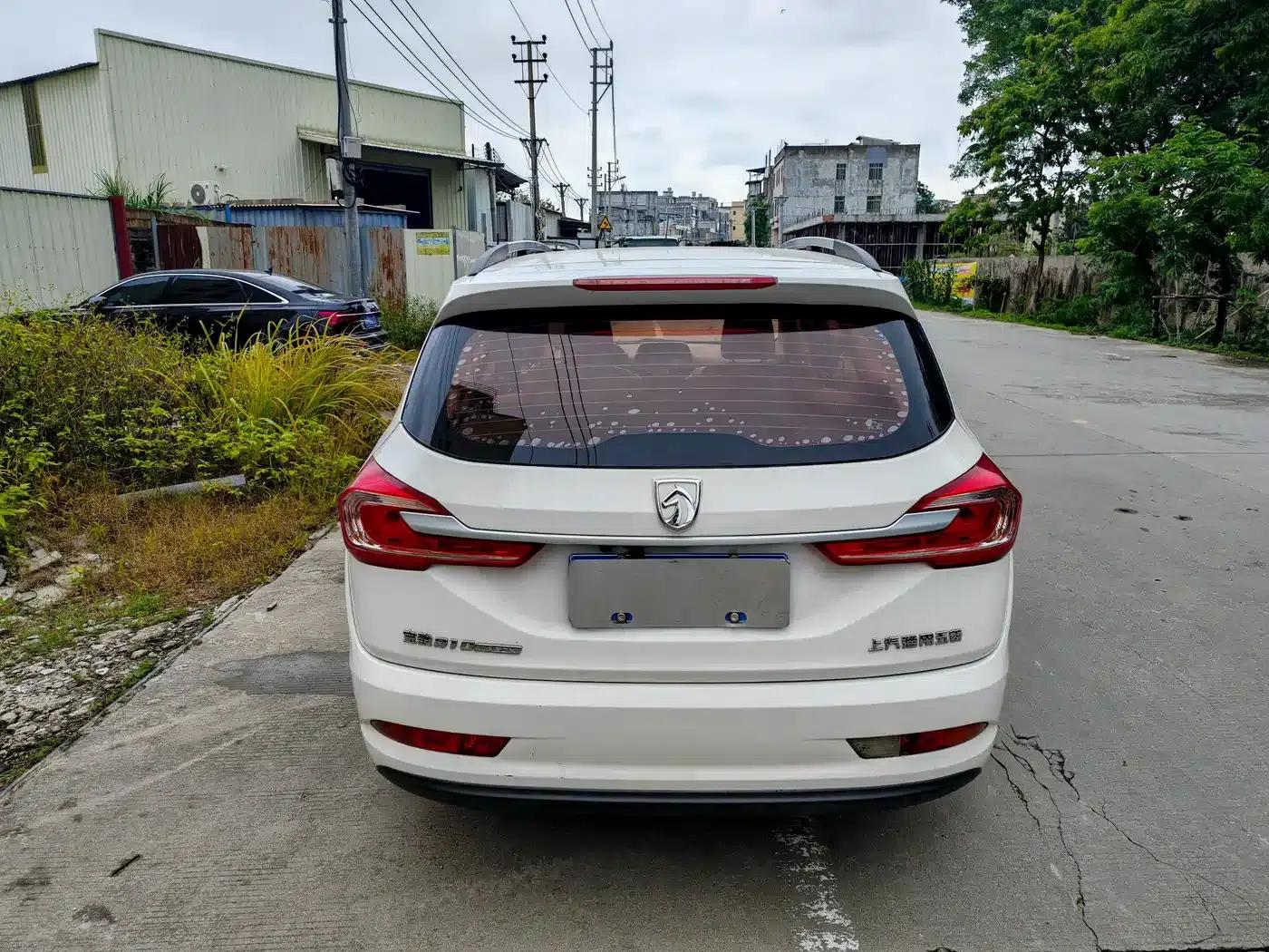 Baojun 310W 2017 1.5L Manual Comfort Model (National V Emission Standard) — миниатюра 4