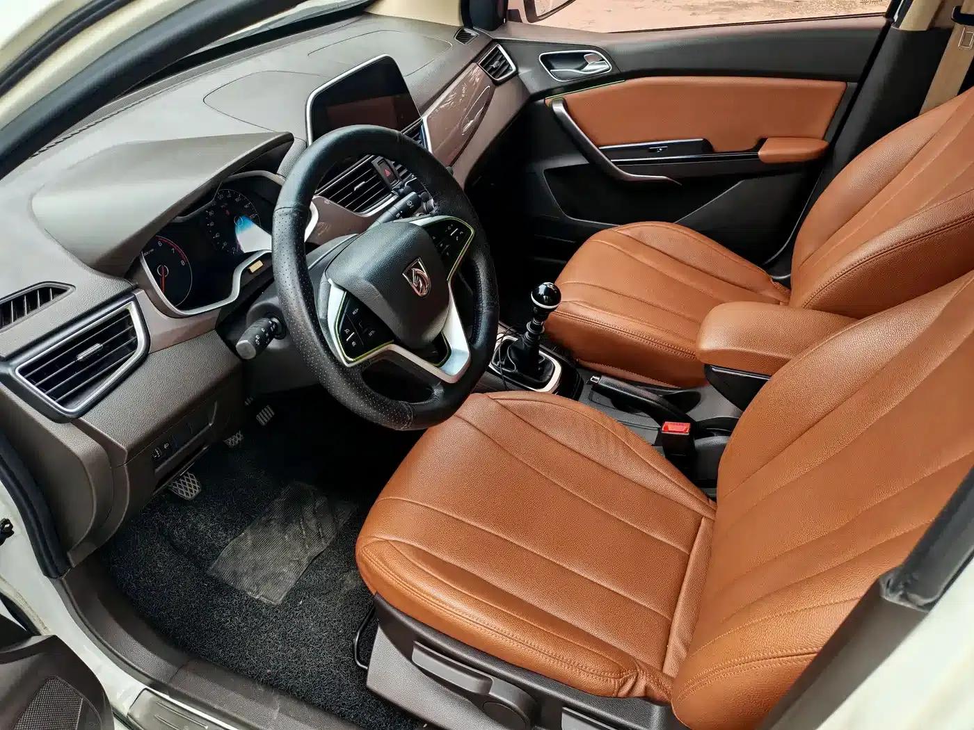 Baojun 310W 2017 1.5L Manual Comfort Model (National V Emission Standard) — миниатюра 7