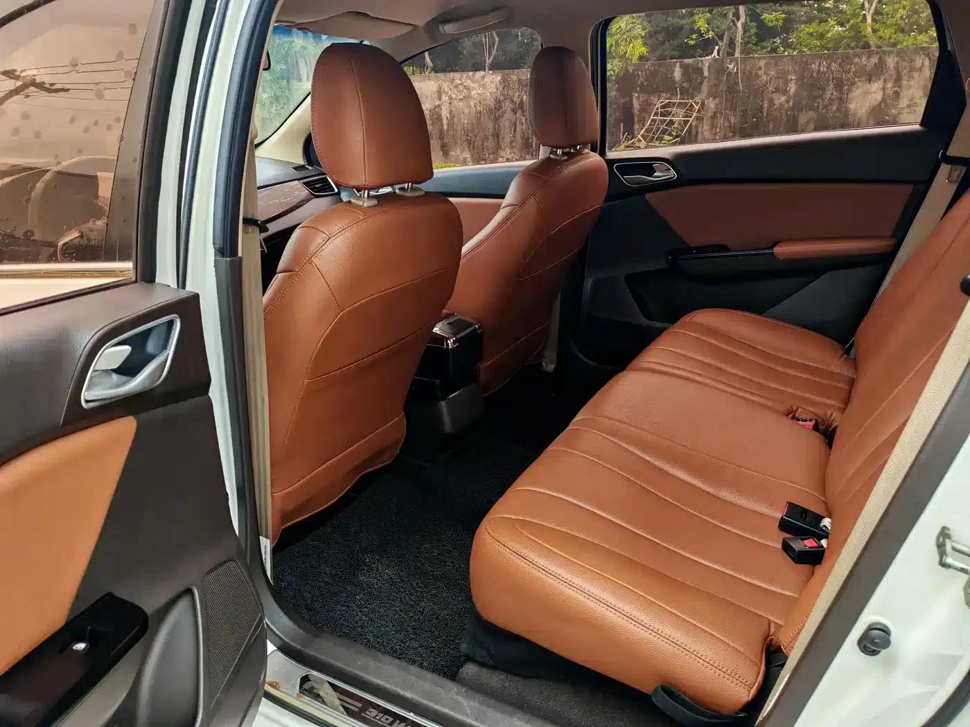 Baojun 310W 2017 1.5L Manual Comfort Model (National V Emission Standard) — миниатюра 8