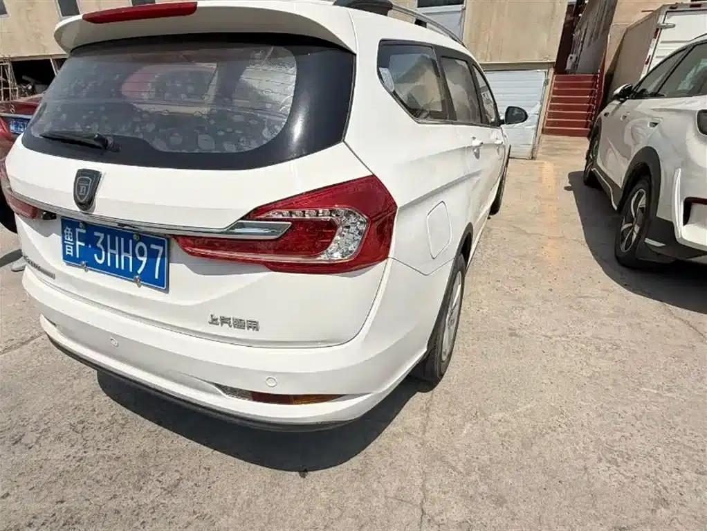 Baojun 310W 2017 1.5L Manual Fashion Edition (National V Emission Standard) — миниатюра 6